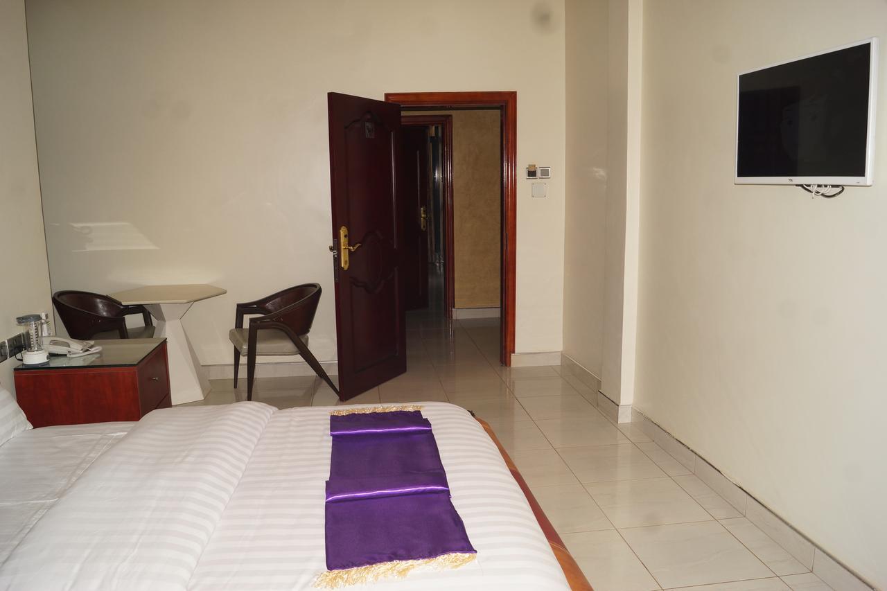Hotel Ok קמפאלה מראה חיצוני תמונה