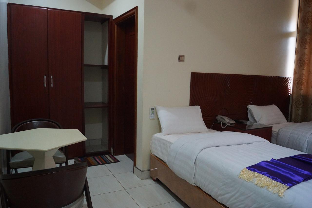 Hotel Ok קמפאלה מראה חיצוני תמונה